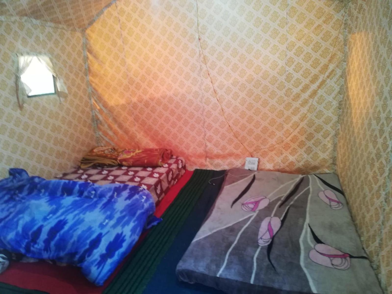 Shanti People Huts & Camp Kasol Bilik gambar